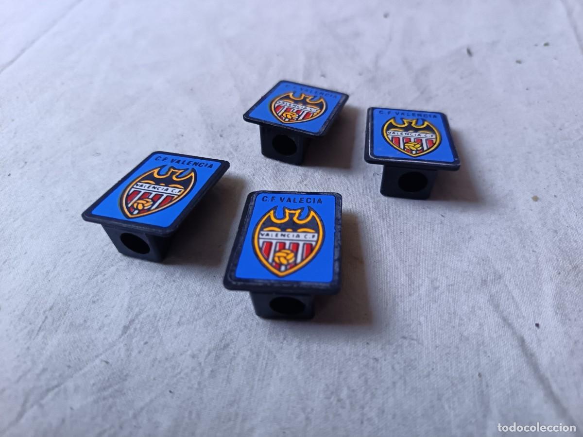 Escriban&iacute;a: Lote de 4 sacapuntas con escudos de equipo de f&uacute;tbol, C. F. Valencia