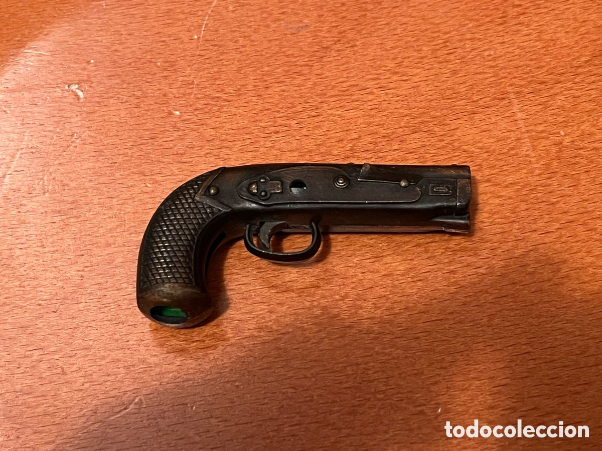 Escriban&iacute;a: Sacapuntas / Afilal&aacute;piz PLAYME. PISTOLA. Edici&oacute;n en metal. Ref. 913