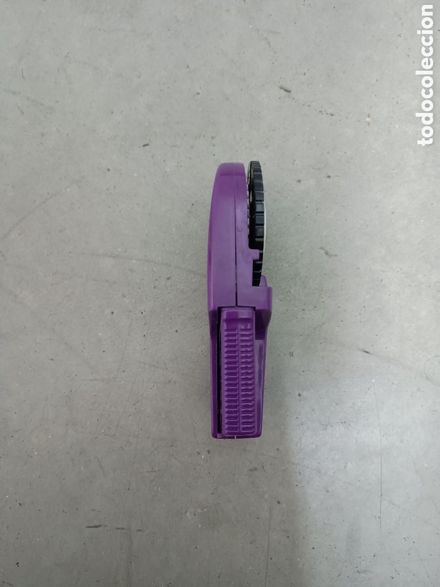 Escriban&iacute;a: M&Aacute;QUINA DE ROTULACI&Oacute;N DYMO MODELO MORADO - Foto 2
