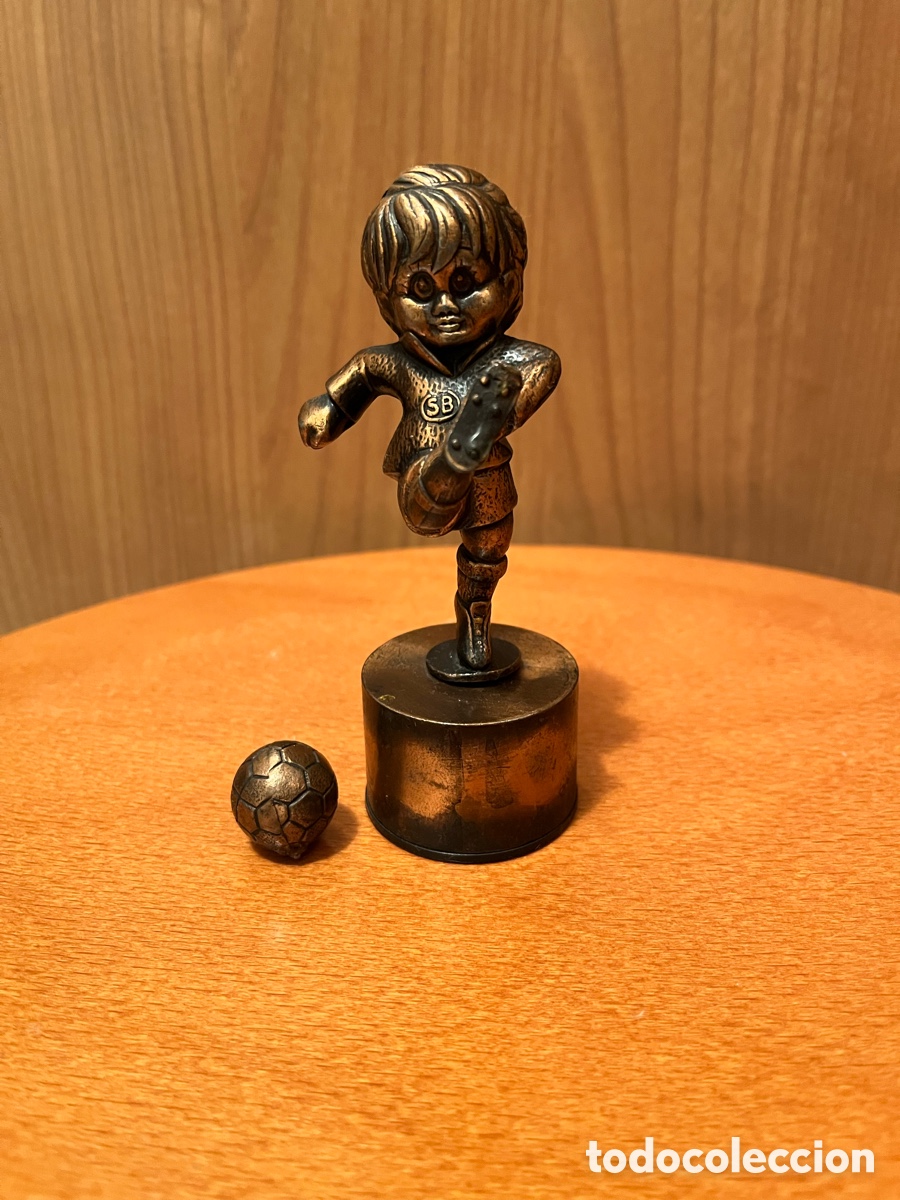 Escriban&iacute;a: Sacapuntas / Afilal&aacute;piz de metal PLAYME. SPORT BILLY. MASCOTA DE LA FIFA. Futbolista. Ref. 826