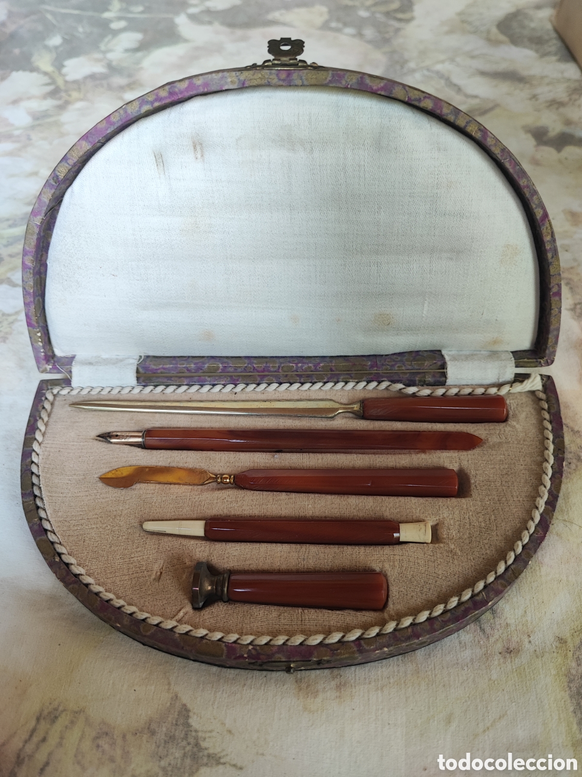 Escriban&iacute;a: Antiguo conjunto para escriban&iacute;a. - Foto 1