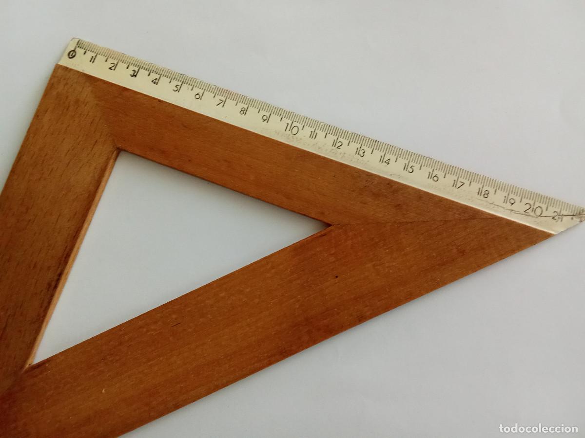 Escriban&iacute;a: Antigua escuadra 20 cm de madera