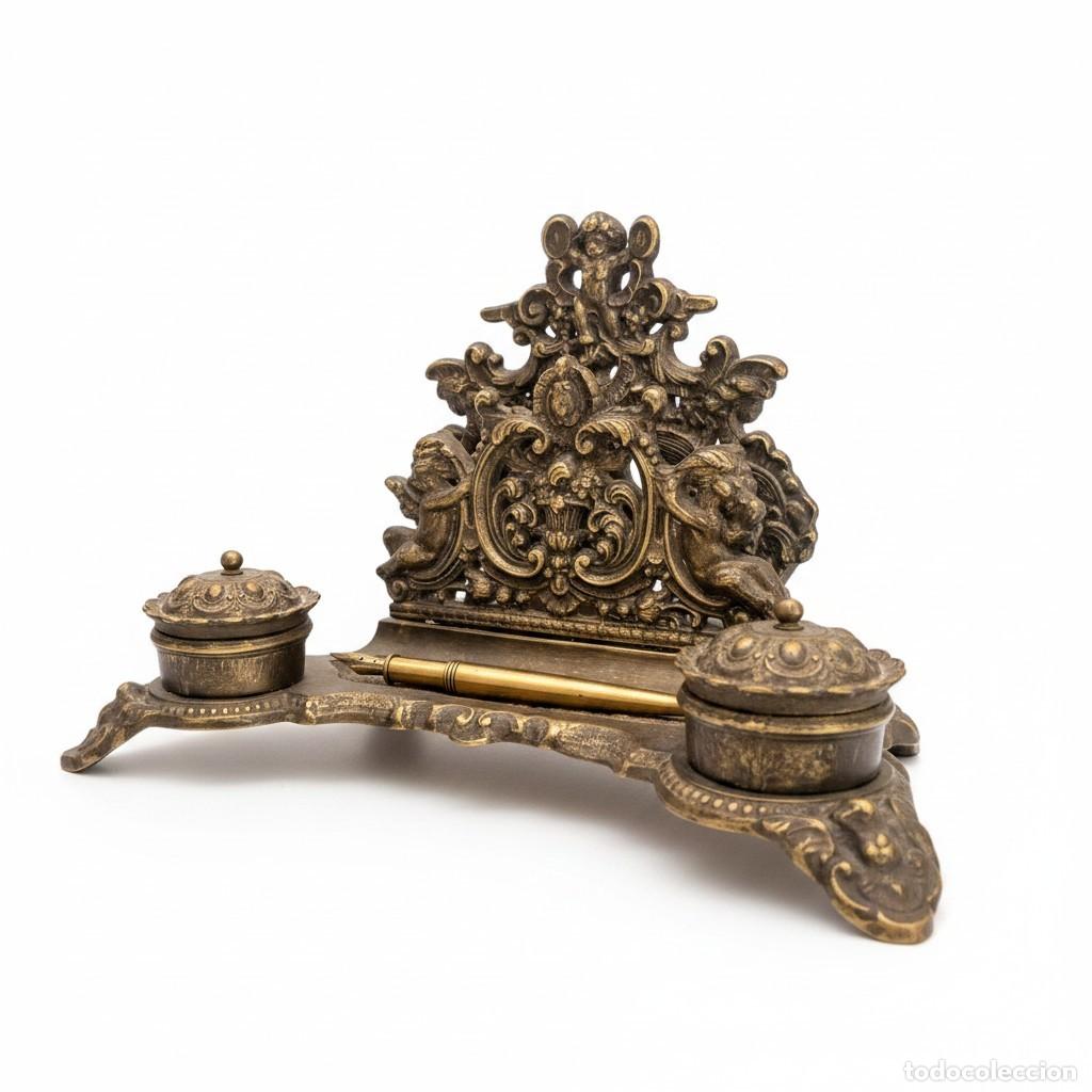 Escriban&iacute;a: Escriban&iacute;a antigua de sobremesa en bronce portal&aacute;pices tinteros estilo neobarroco con querubines XX