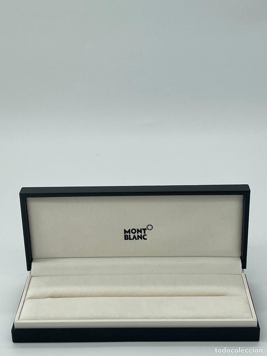Escriban&iacute;a: Montblanc. Estuche para pluma.
