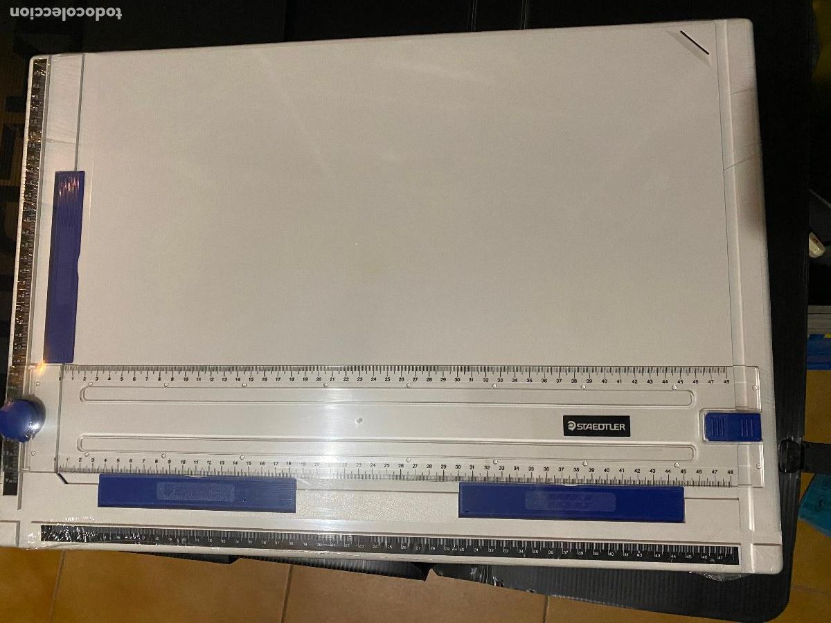 Escriban&iacute;a: STAEDTLER MESA TECNICA DE DIBUJO PARA DIN A3 PORTATIL NUEVA CON MALETIN