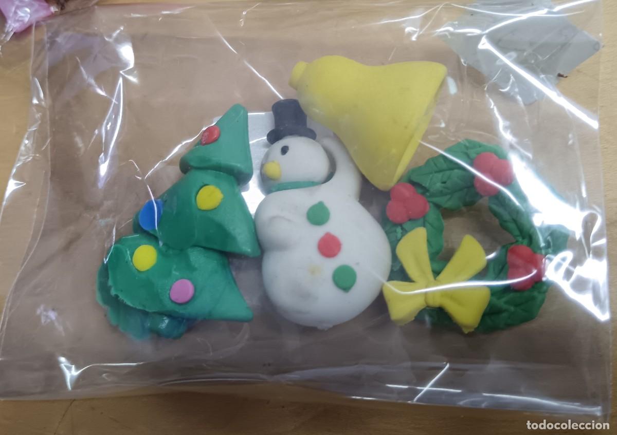 Writing Items: LOTE DE 4 GOMAS NAVIDE&Ntilde;AS SURTIDAS