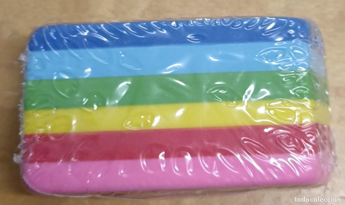 Escriban&iacute;a: GOMA DE BORRAR MULTICOLORES 6 CM. LARGO