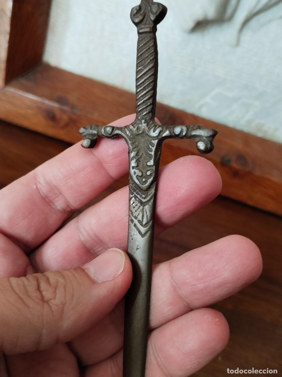 Escriban&iacute;a: Antiguo abrecartas en bronce. Ver. - Foto 3