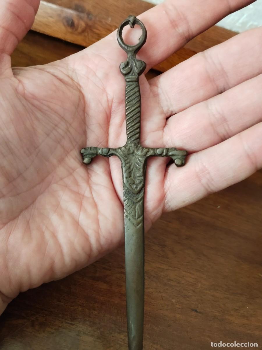 Escriban&iacute;a: Antiguo abrecartas en bronce. Ver. - Foto 9
