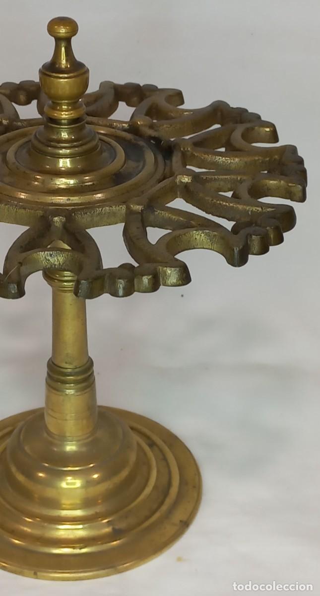 Escriban&iacute;a: ANTIGUO SOPORTE GIRATORIO VICTORIANO DE BRONCE PARA SELLOS DE CAUCHO - ff. S. XIX
