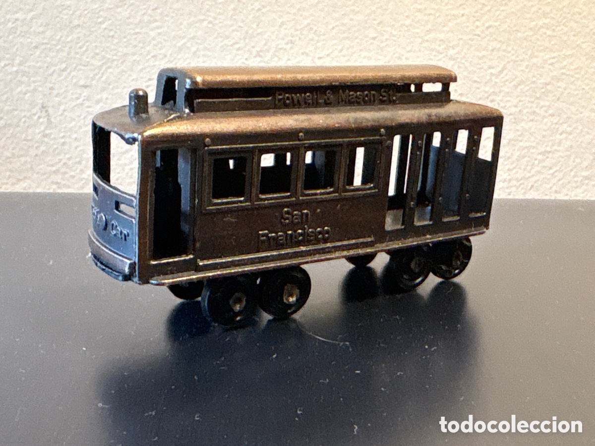 Outils d'&Eacute;criture: SACAPUNTAS TREN TRANV&Iacute;A VAG&Oacute;N ( MADE IN HONG KONG)