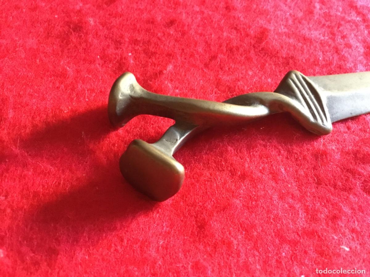 Escriban&iacute;a: Abrecartas abre cartas bronce - Foto 2
