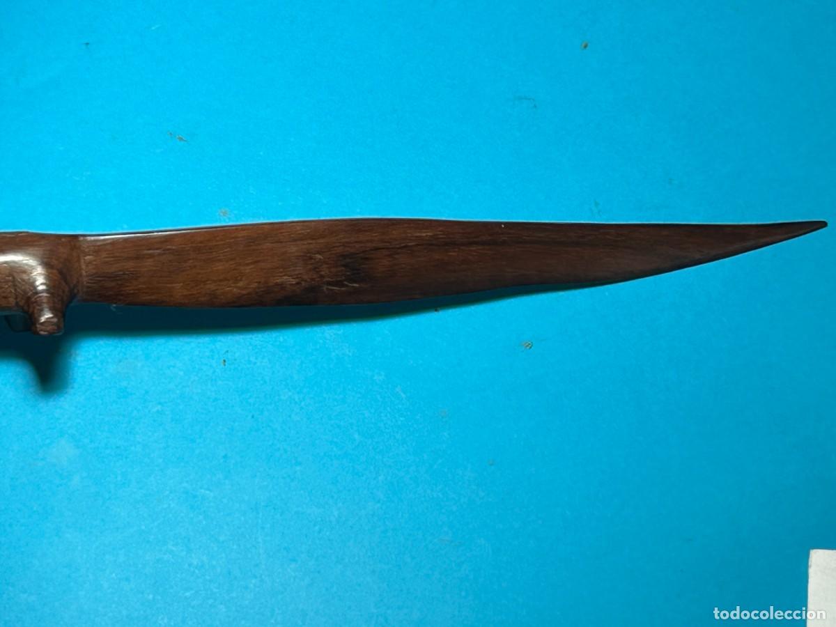 Escriban&iacute;a: ABRECARTAS DE MADERA TALLADO A MANO CON FORMA DE COCODRILO - Foto 5