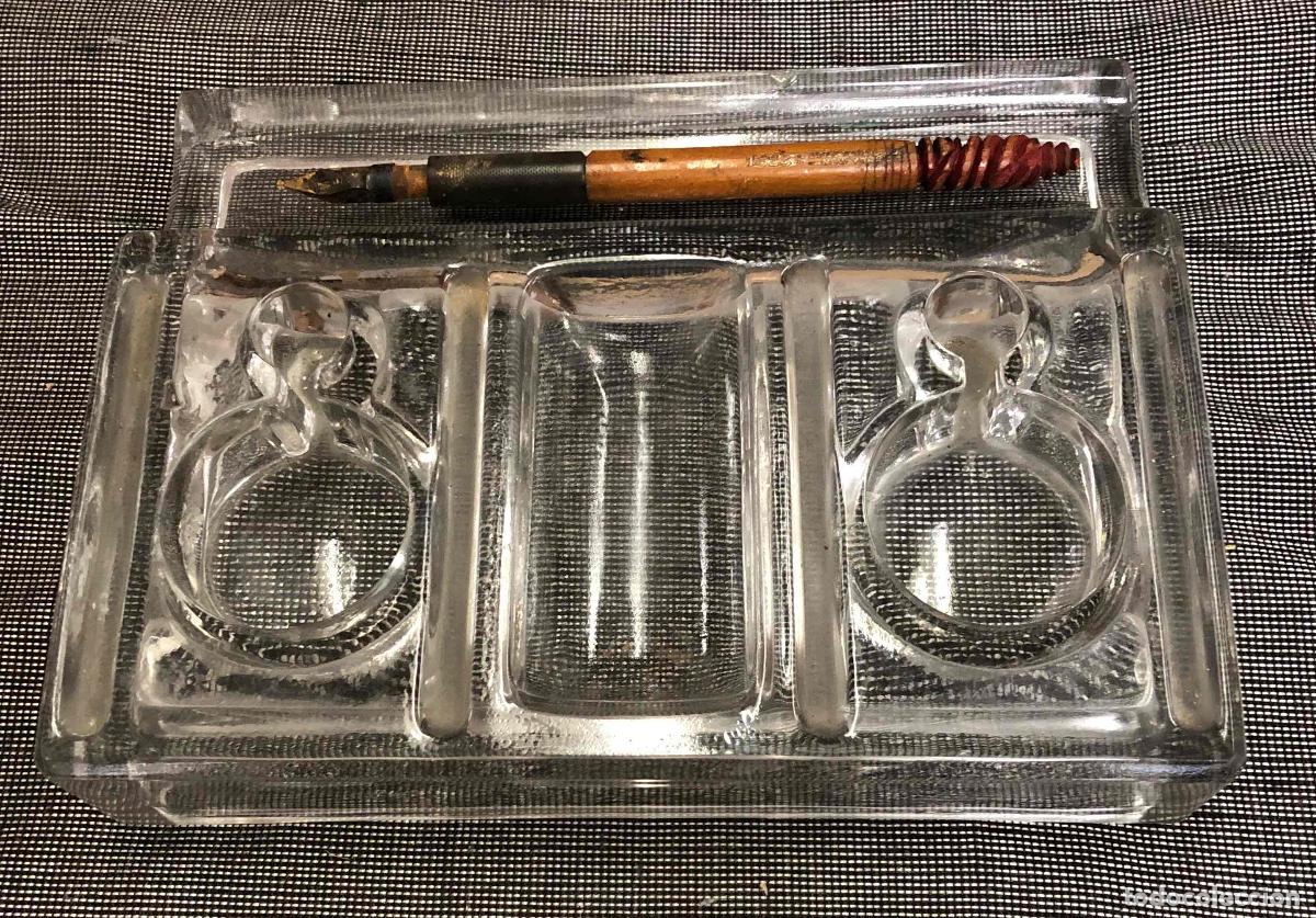 Escriban&iacute;a: Escriban&iacute;a de sobremesa en cristal prensado con doble tintero y portaplumas