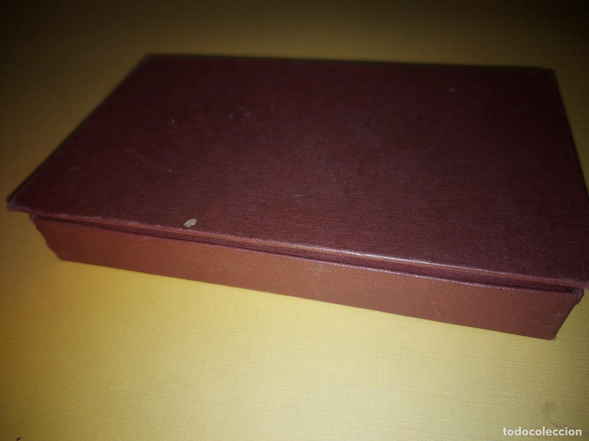 Escriban&iacute;a: antiguo estuche con hojas - Foto 2