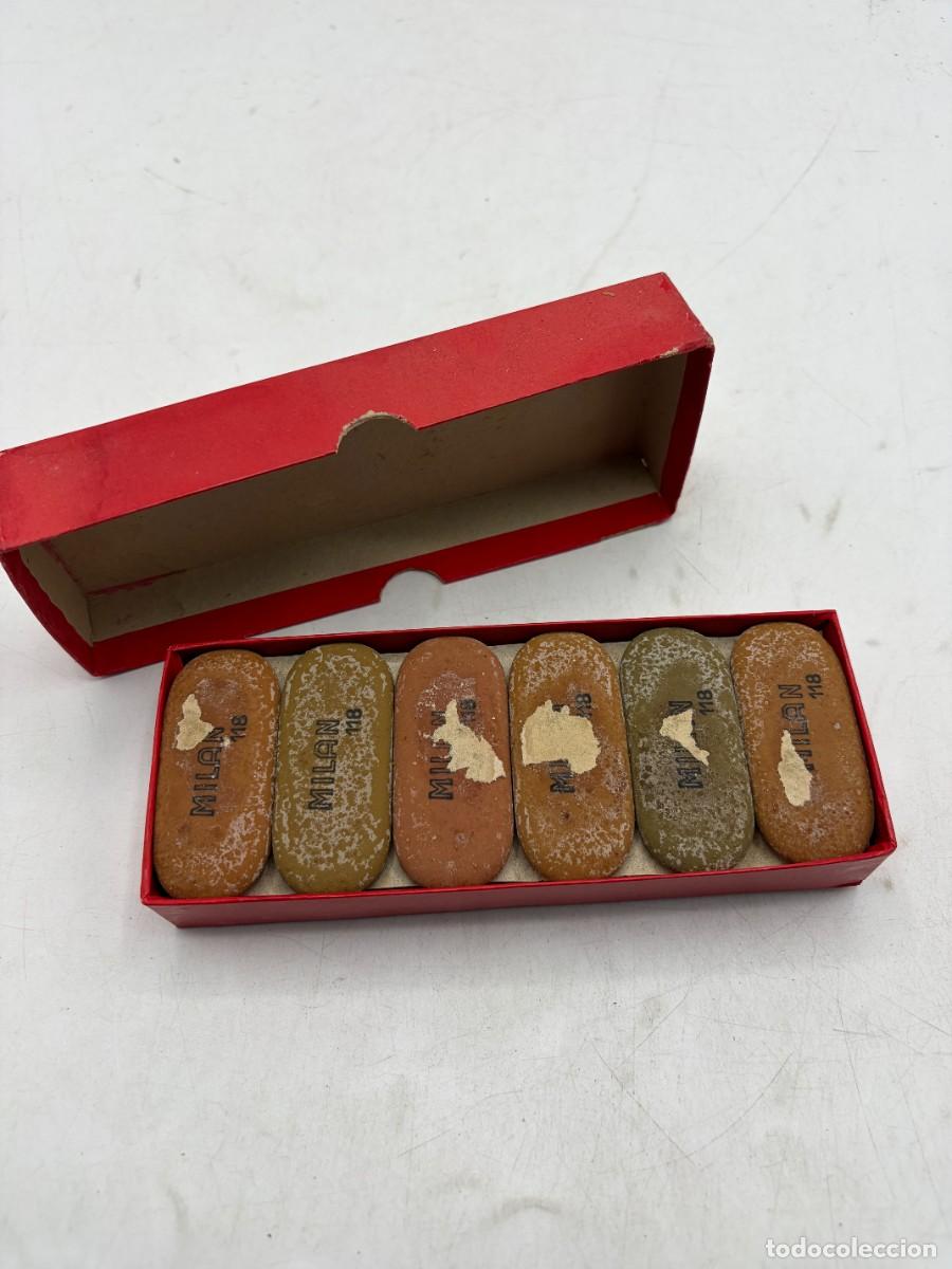 Escriban&iacute;a: ANTIGUA CAJA MILAN 118. CONTIENE 12 GOMAS DE BORRAR. VINTAGE. PAPELER&Iacute;A ESCOLAR. ORIGINAL.