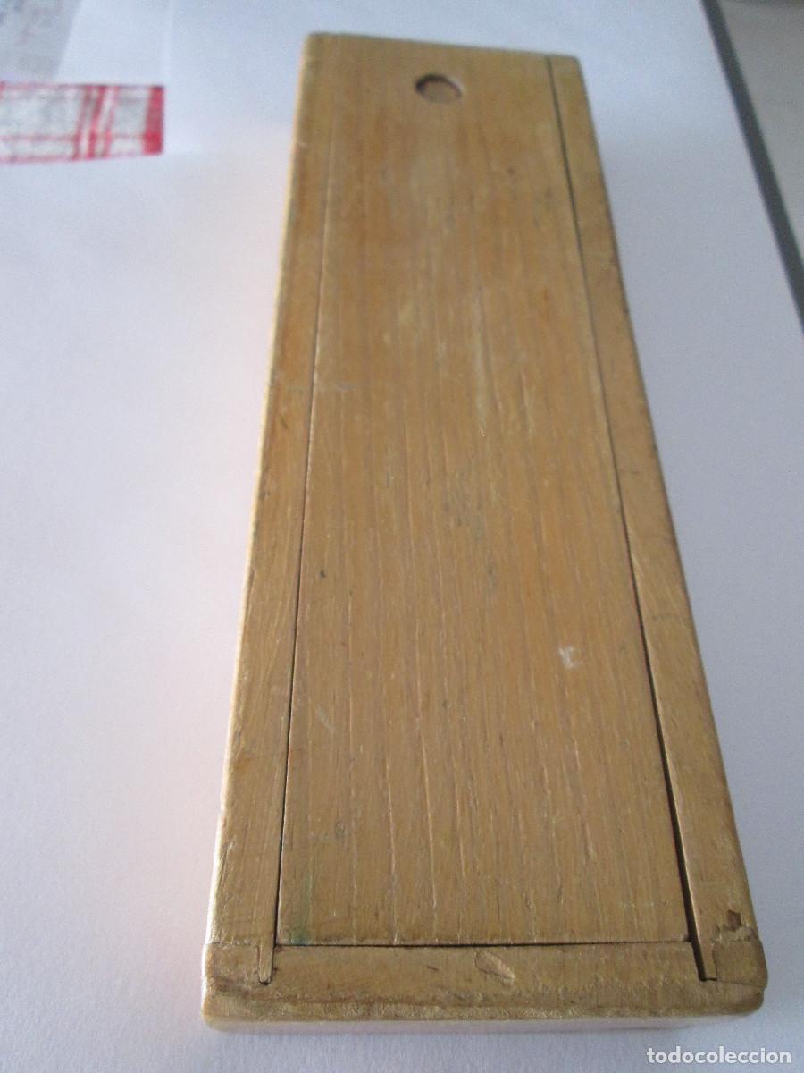 Escriban&iacute;a: ANTIGUO PLUMIER DE MADERA - 23x7,5x3 cm