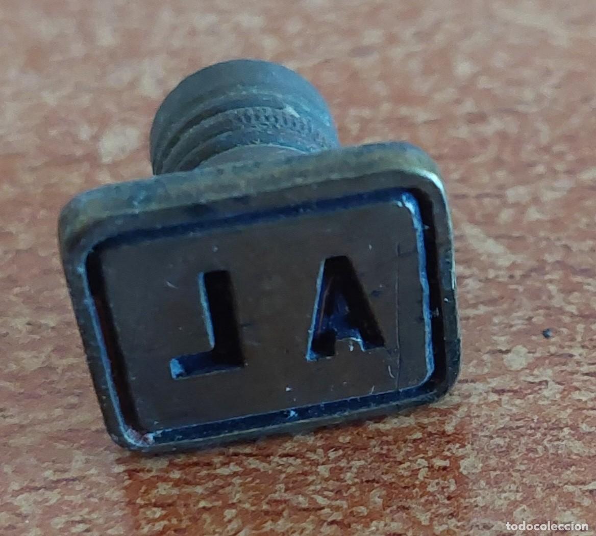 Escriban&iacute;a: Antiguo sello para lacre letras AL