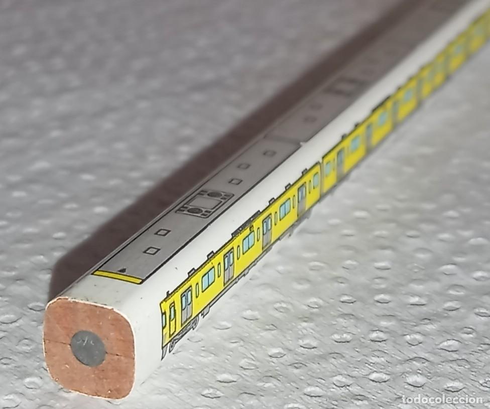 Escriban&iacute;a: L&aacute;piz lapicero 2B japon&eacute;s tren ferrocarril Linea Seibu Tokio serie 2000. Jap&oacute;n