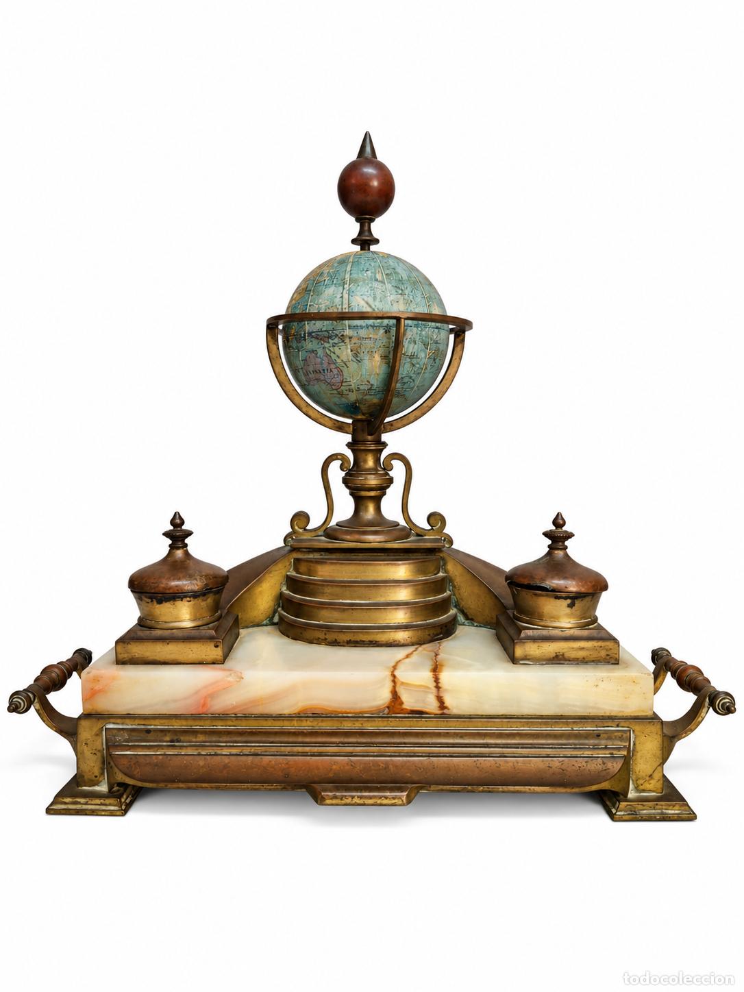 Escriban&iacute;a: Tintero de Escritorio Art Nouveau - Peque&ntilde;o Globo Terraqueo, Paluzie - Onix y Bronce
