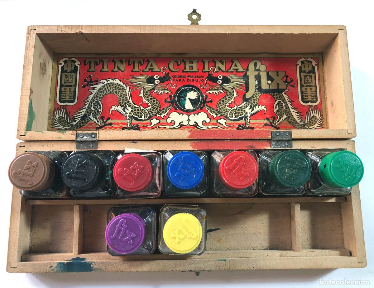 Escriban&iacute;a: CAJA DE MADERA CON TINTEROS DE CRISTAL / TINTA CHINA FIX / 23 x 8