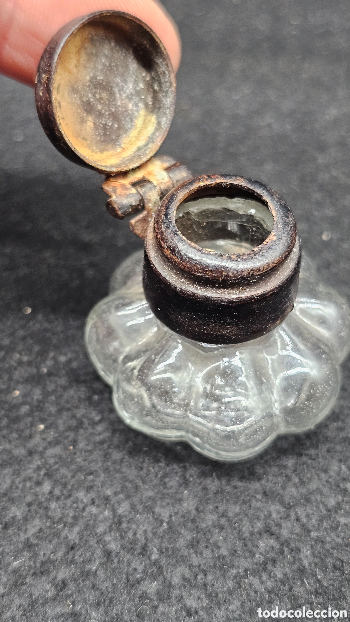 Escriban&iacute;a: Antiguo tintero de cristal - Foto 3