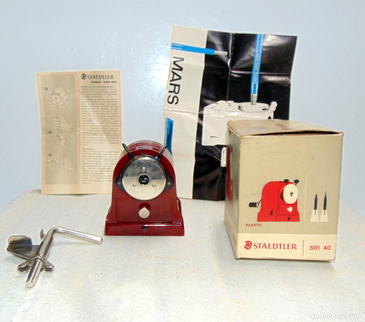 Escriban&iacute;a: PRECIOSO SACAPUNTAS DE MESA DE BAQUELITA ROJA, STAEDTLER PORTAMINAS 501 40, MADE IN GERMANY