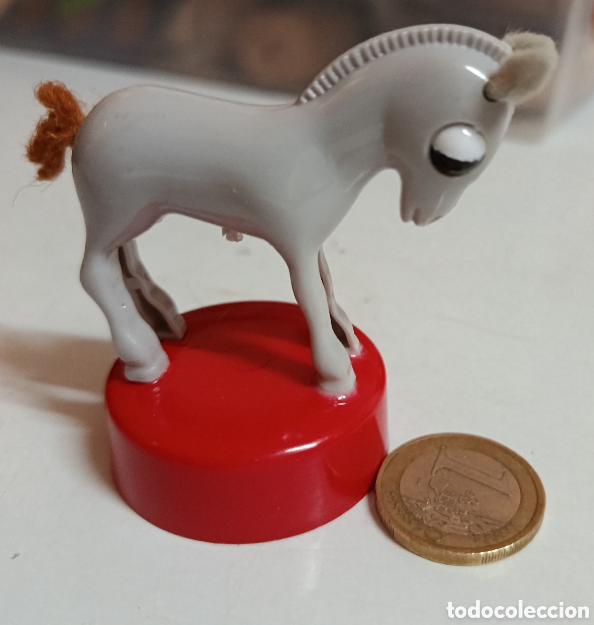 Escriban&iacute;a: Sacapuntas con forma de caballo gris, sin usar