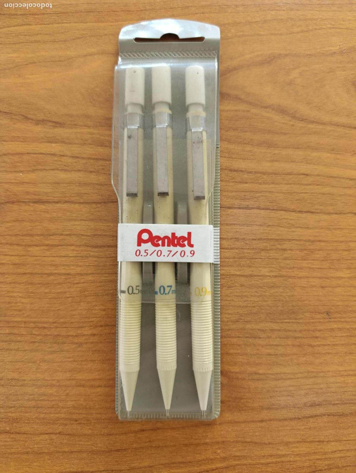 Escriban&iacute;a: PORTAMINAS PENTEL. N&ordm; 0.5, 0.7, 0.9. EN SU ESTUCHE. DE TIENDA