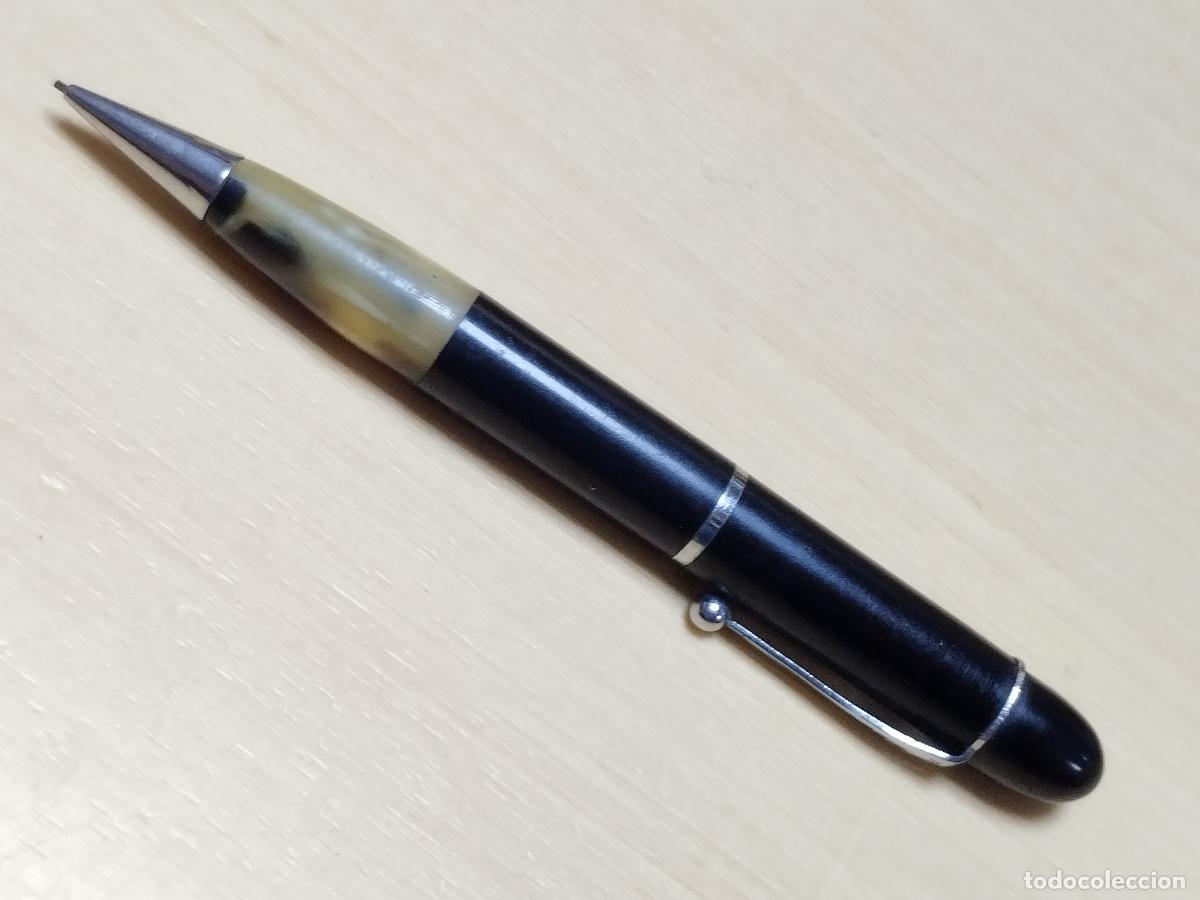 Writing Items: BZB 24 LAPICERO METALICO/PLASTICO DE MINAS. MARCA NEW CLIIP. BUENA CONSERVACION.
