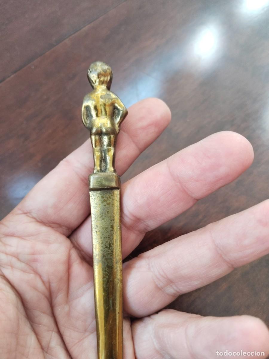 Escriban&iacute;a: Antiguo abrecartas del Manneken Pis. - Foto 9