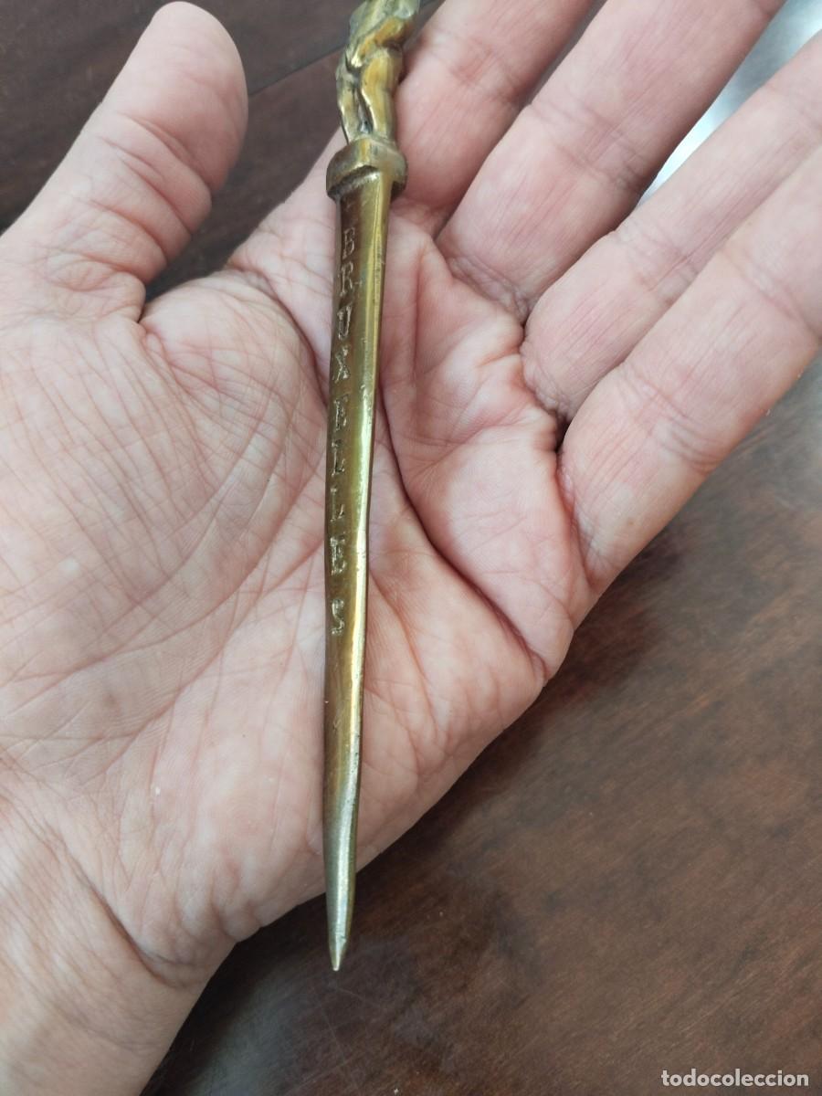Escriban&iacute;a: Antiguo abrecartas del Manneken Pis. - Foto 13