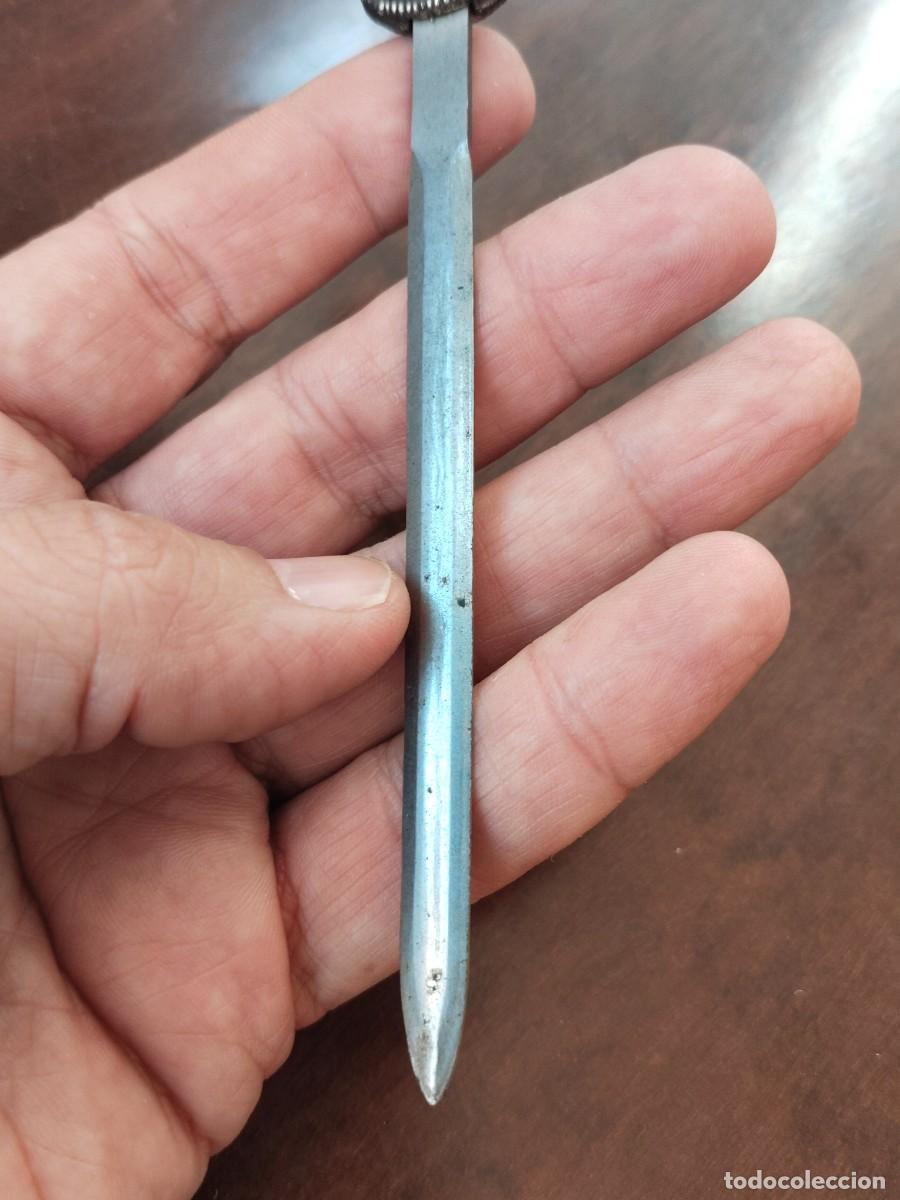 Escriban&iacute;a: Antiguo abrecartas espada. - Foto 7