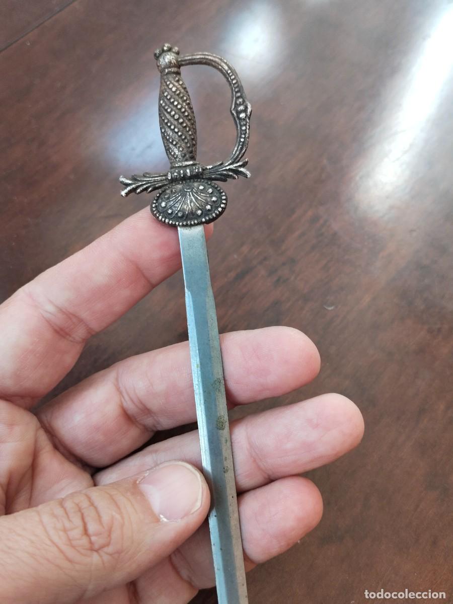 Escriban&iacute;a: Antiguo abrecartas espada. - Foto 10