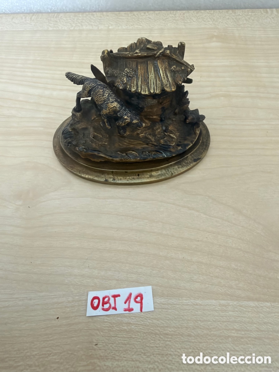 Escriban&iacute;a: tintero antiguo de bronce o lat&oacute;n siglo XIX