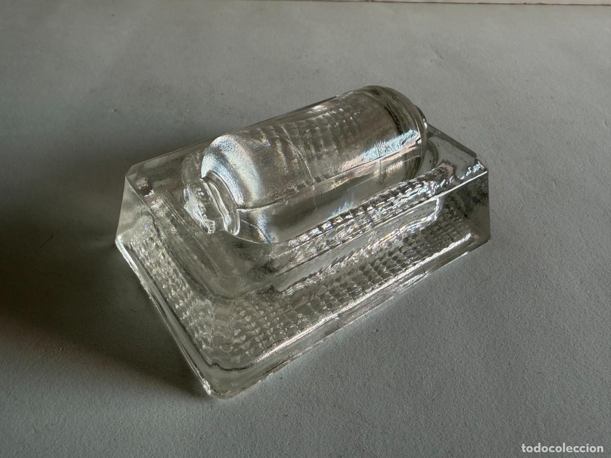 Escriban&iacute;a: Antiguo humedecedor de dedos y sellos de cristal con rodillo giratorio