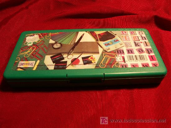Estilogr&aacute;ficas antiguas, bol&iacute;grafos y plumas: Practico estuche plumier de la marca universal.**nuevo** - Foto 1
