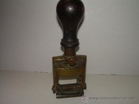 Estilogr&aacute;ficas antiguas, bol&iacute;grafos y plumas: ANTIGUO TAMPON DE BRONCE - Foto 4