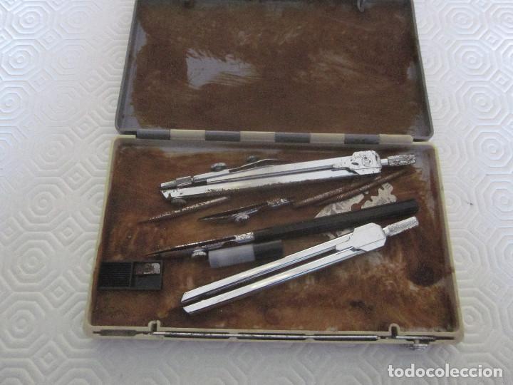 Estilogr&aacute;ficas antiguas, bol&iacute;grafos y plumas: 2 cajas de compases EDE - Foto 8