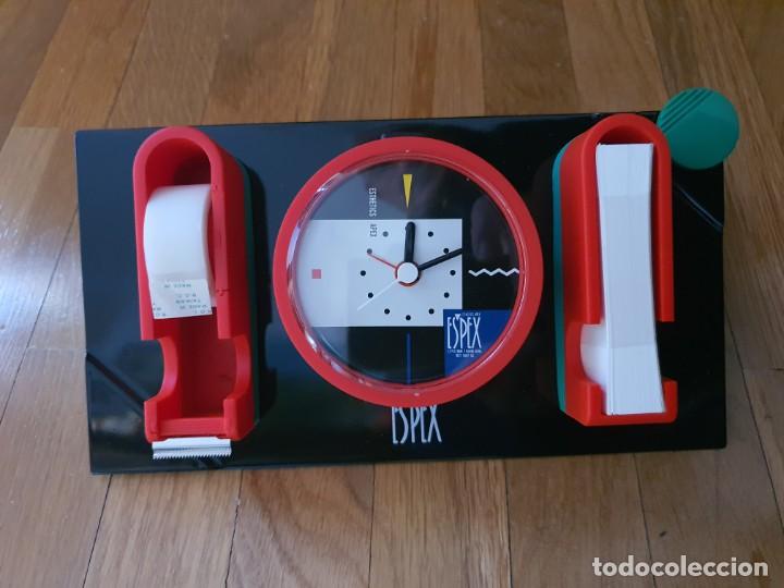 Estilogr&aacute;ficas antiguas, bol&iacute;grafos y plumas: ESCRIBANIA CON RELOJ - Foto 1