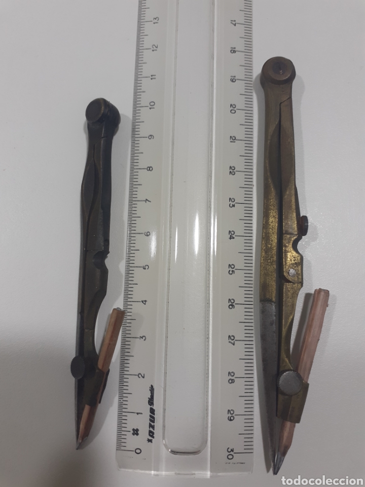 Estilogr&aacute;ficas antiguas, bol&iacute;grafos y plumas: Antiguos compas de bronce y acero - Foto 2