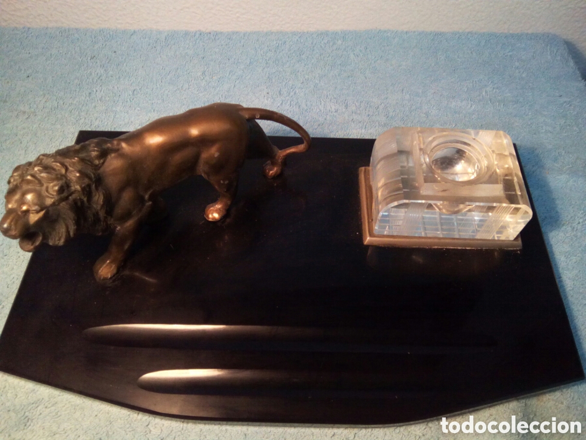 Estilogr&aacute;ficas antiguas, bol&iacute;grafos y plumas: Escribania con Le&oacute;n y tintero - Foto 2