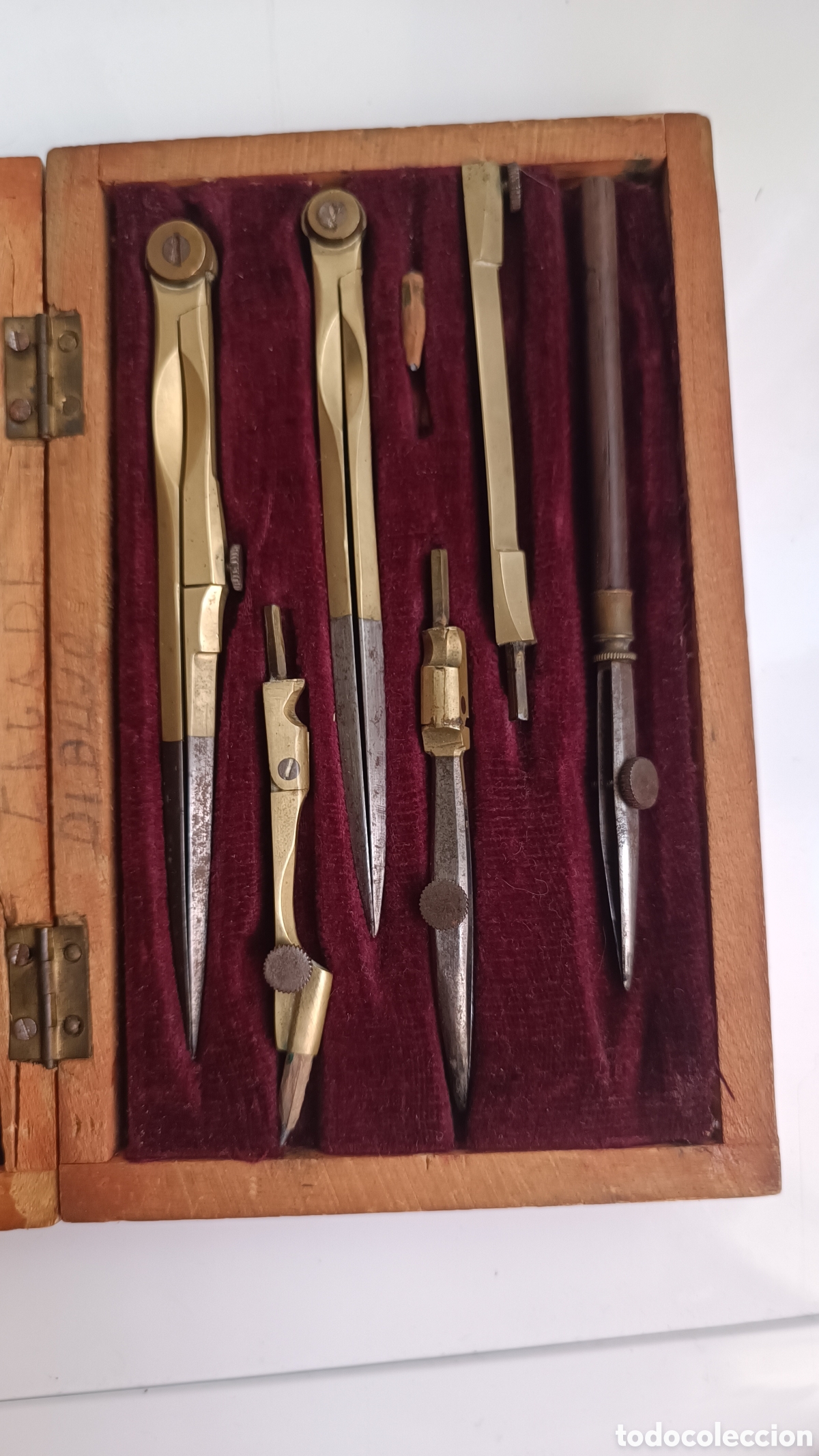 Estilogr&aacute;ficas antiguas, bol&iacute;grafos y plumas: ​&rdquo;Antiguo Estuche de Compases de Lat&oacute;n y Acero - Dibujo T&eacute;cnico / Arquitectura - S. XIX&rdquo;