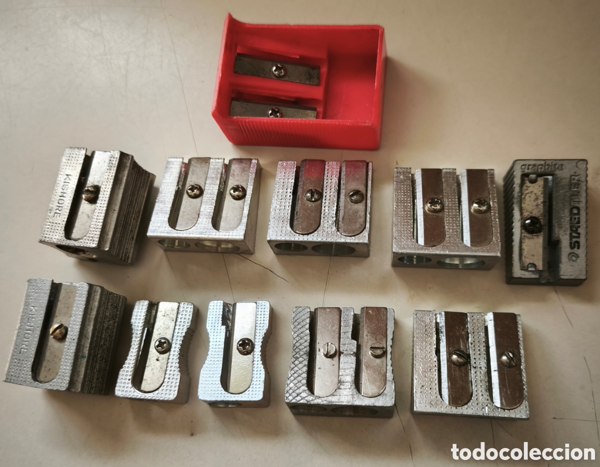 Estilogr&aacute;ficas antiguas, bol&iacute;grafos y plumas: ANTIGUO LOTE DE SACAPUNTAS METALICOS GERMANY