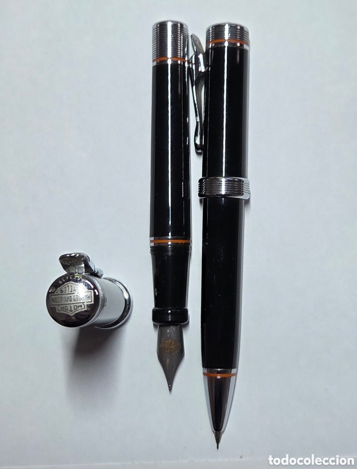 Estilogr&aacute;ficas antiguas, bol&iacute;grafos y plumas: ​Set Escritura HARLEY-DAVIDSON Combustion - Pluma Estilogr&aacute;fica y Portaminas - Edici&oacute;n Oficial