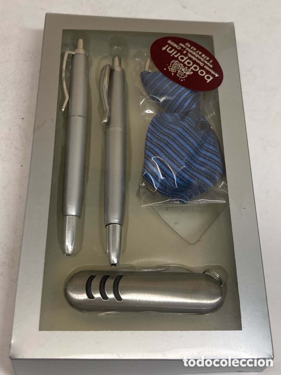 Estilogr&aacute;ficas antiguas, bol&iacute;grafos y plumas: Juego mechero y bol&iacute;grafo lacado gris
