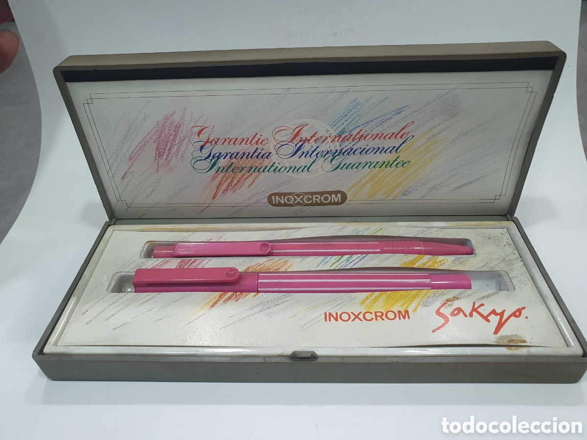 Estilogr&aacute;ficas antiguas, bol&iacute;grafos y plumas: Conjunto Inoxcrom Sakyo. (L68)