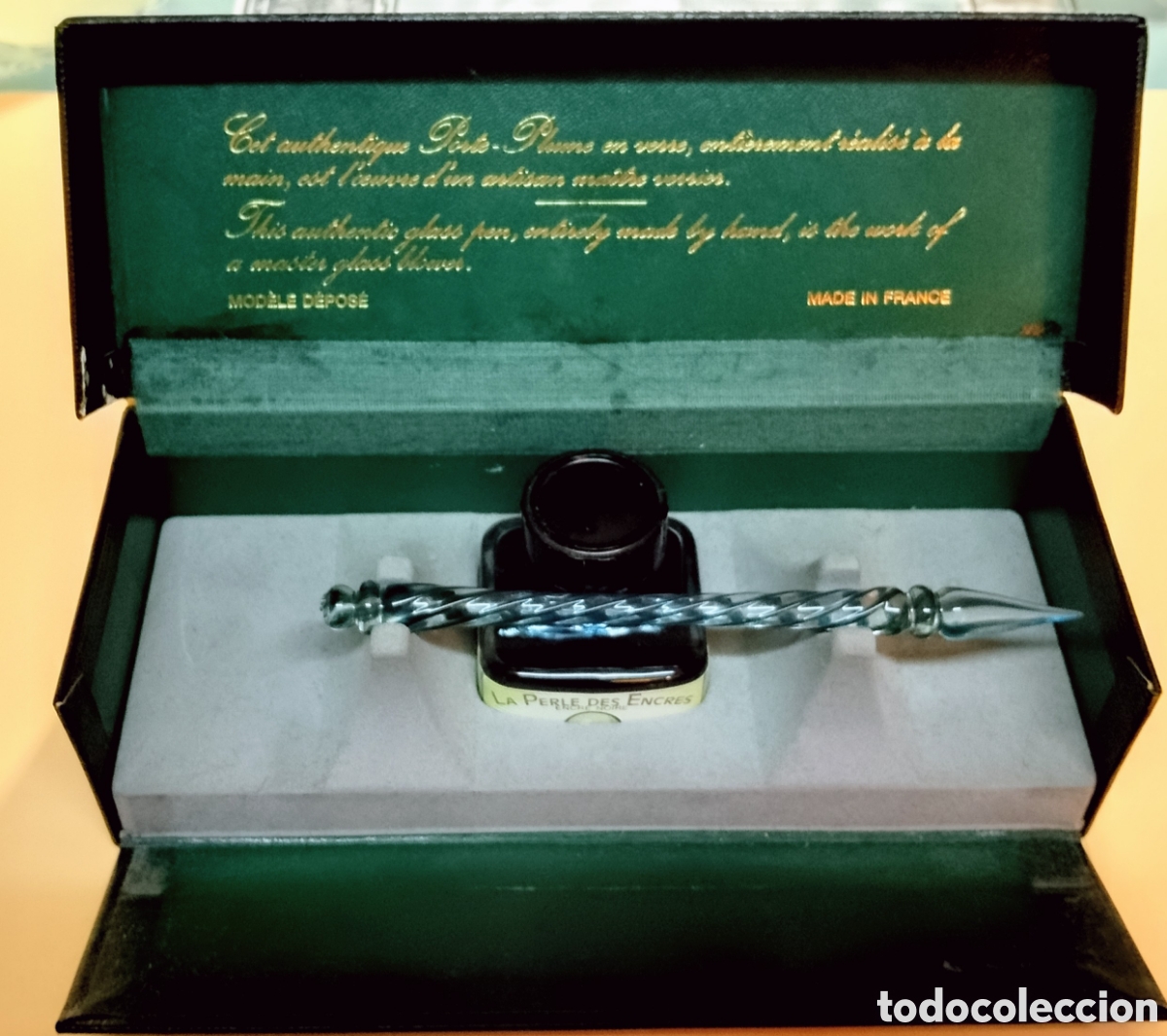 Estilogr&aacute;ficas antiguas, bol&iacute;grafos y plumas: Set de caligraf&iacute;a antiguo, con estuche, pluma i tintero.