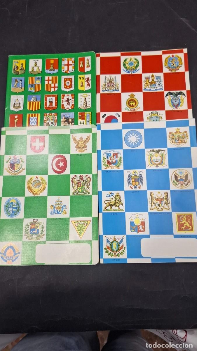 Estilogr&aacute;ficas antiguas, bol&iacute;grafos y plumas: 4 cuadernos banderas y escudos
