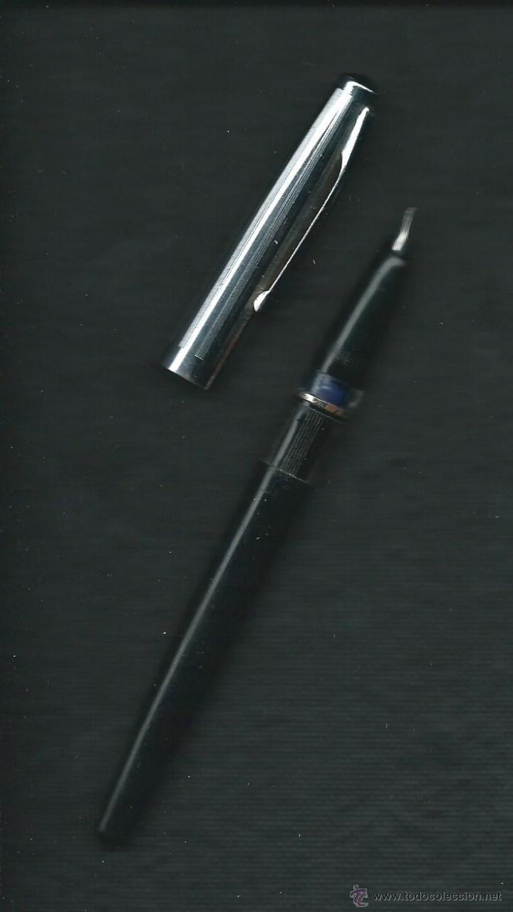 Plumas estilogr&aacute;ficas antiguas: Pluma Marca Universal. - Foto 1